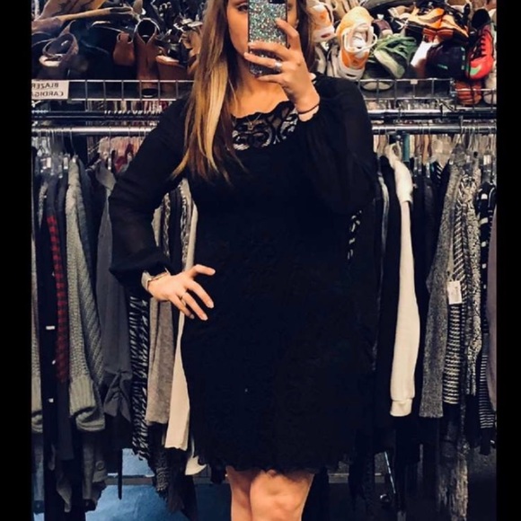 Meet your Posher, Jen!🌟 - Picture 12 of 15